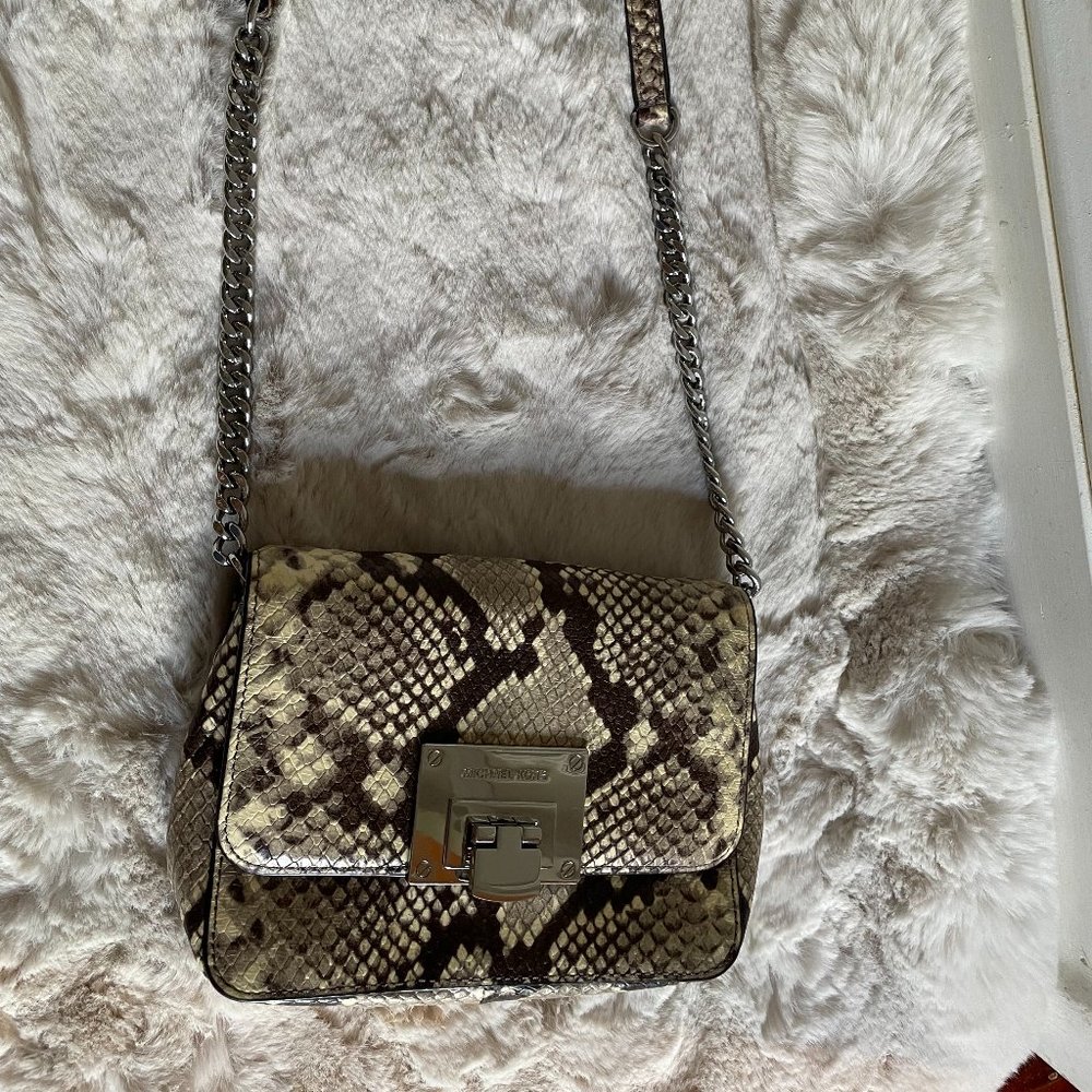 Michael Kors - Picture 3 of 9